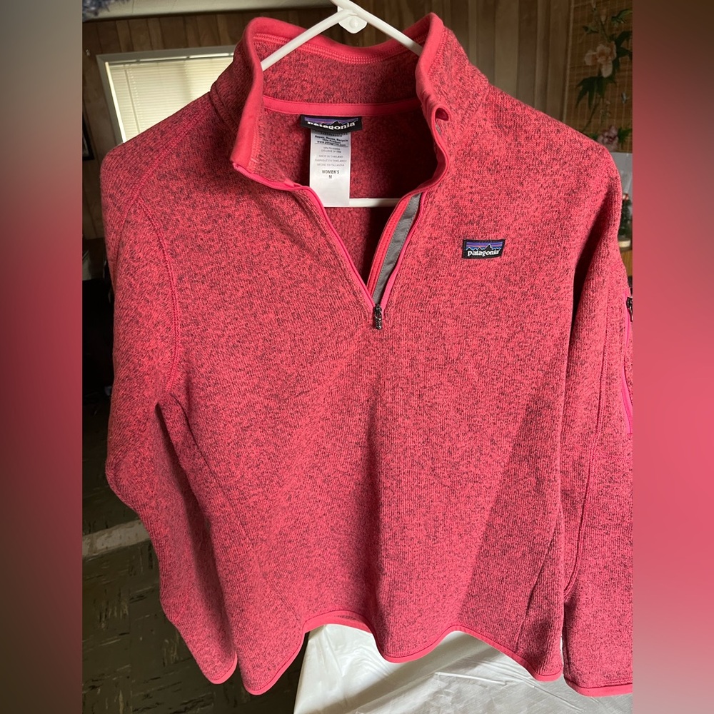 Patagonia Better Sweater quarter zip fleece jacket
Size M, coral color